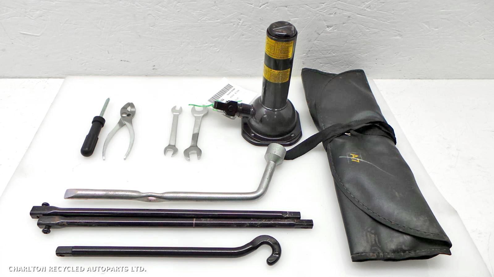 View Auto part LR Window Regulator TOYOTA HILUX 2008