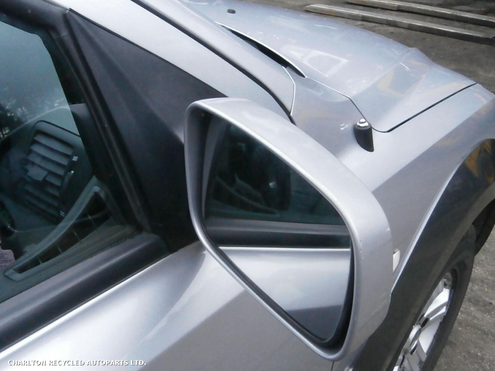 View Auto part Wiper Motor Front KIA SORENTO 2004