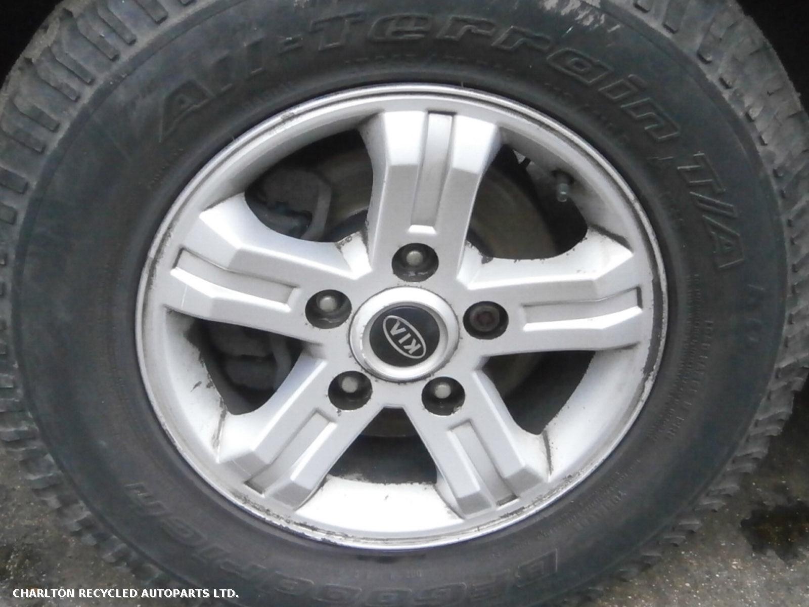 View Auto part Wiper Motor Front KIA SORENTO 2004