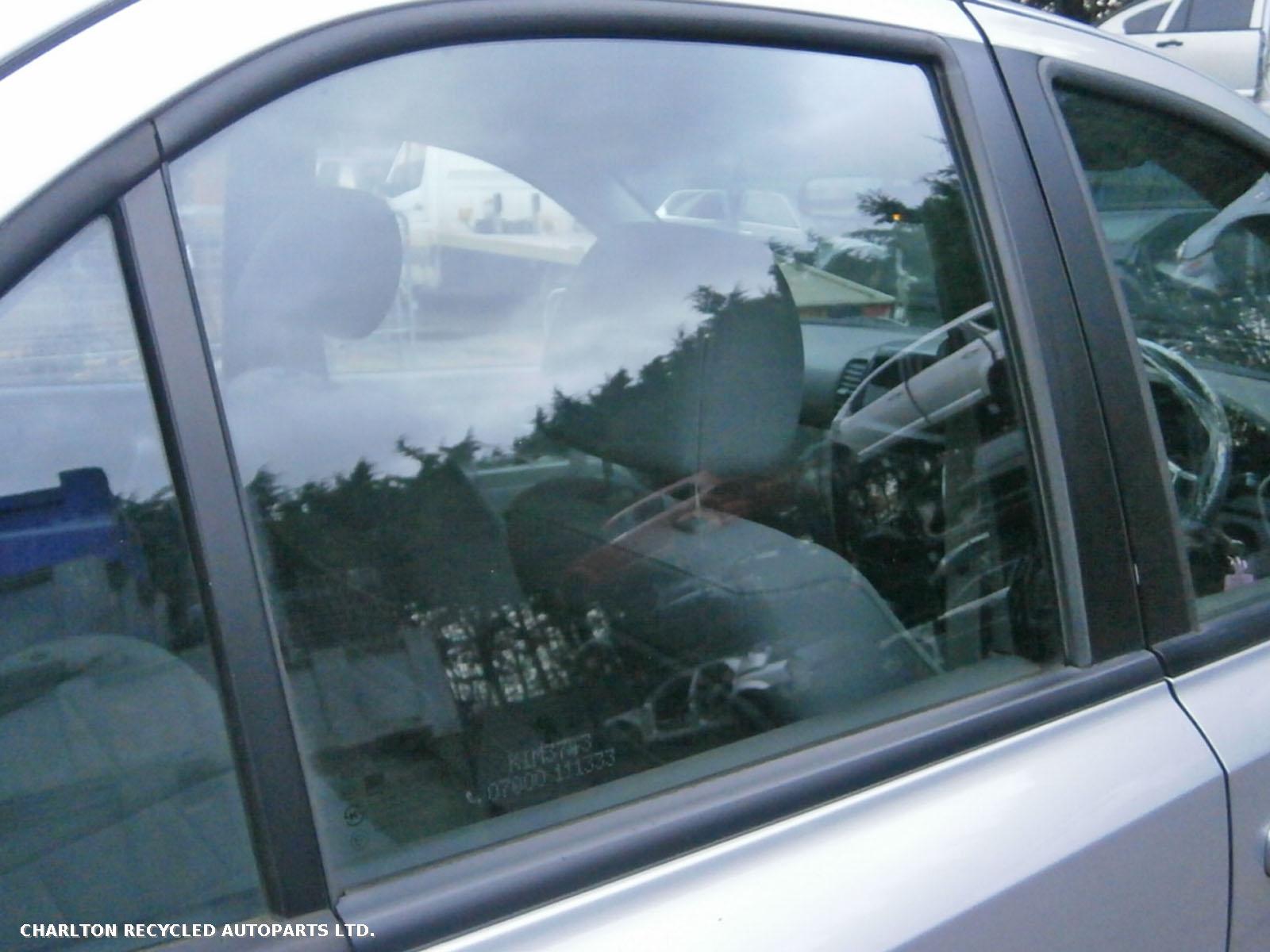 View Auto part Wiper Motor Front KIA SORENTO 2004