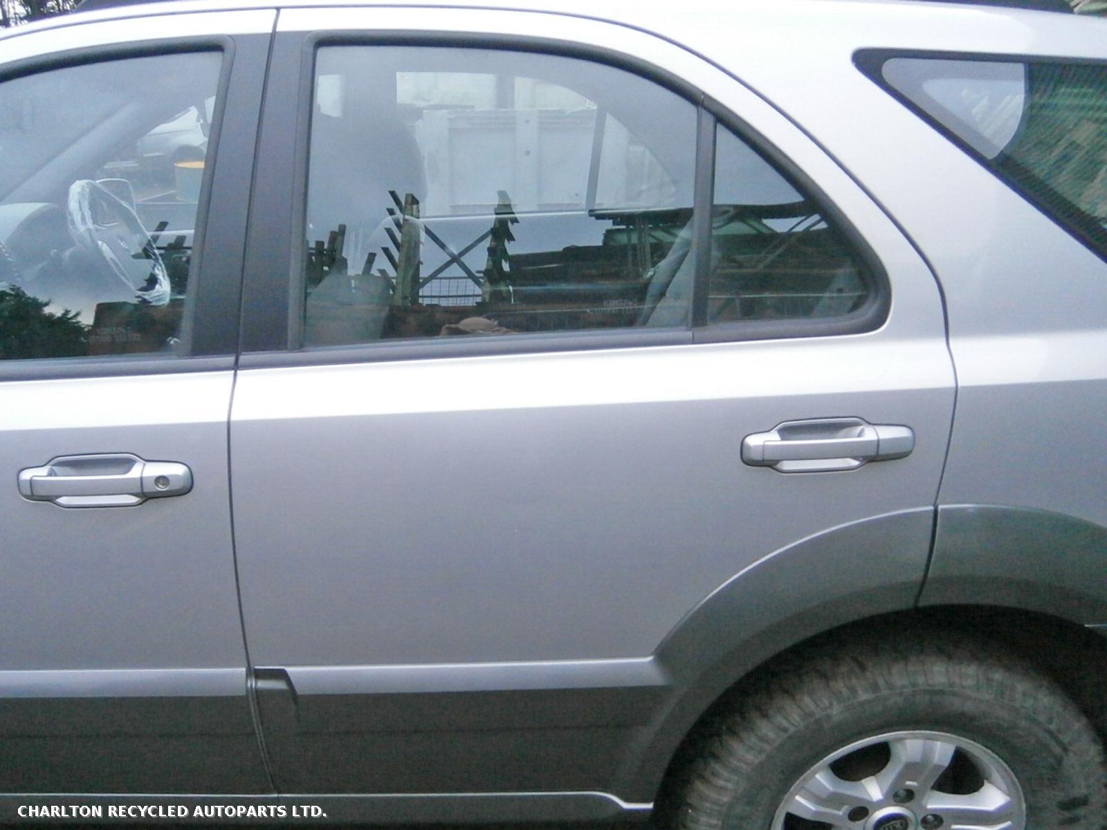 View Auto part Wiper Motor Front KIA SORENTO 2004