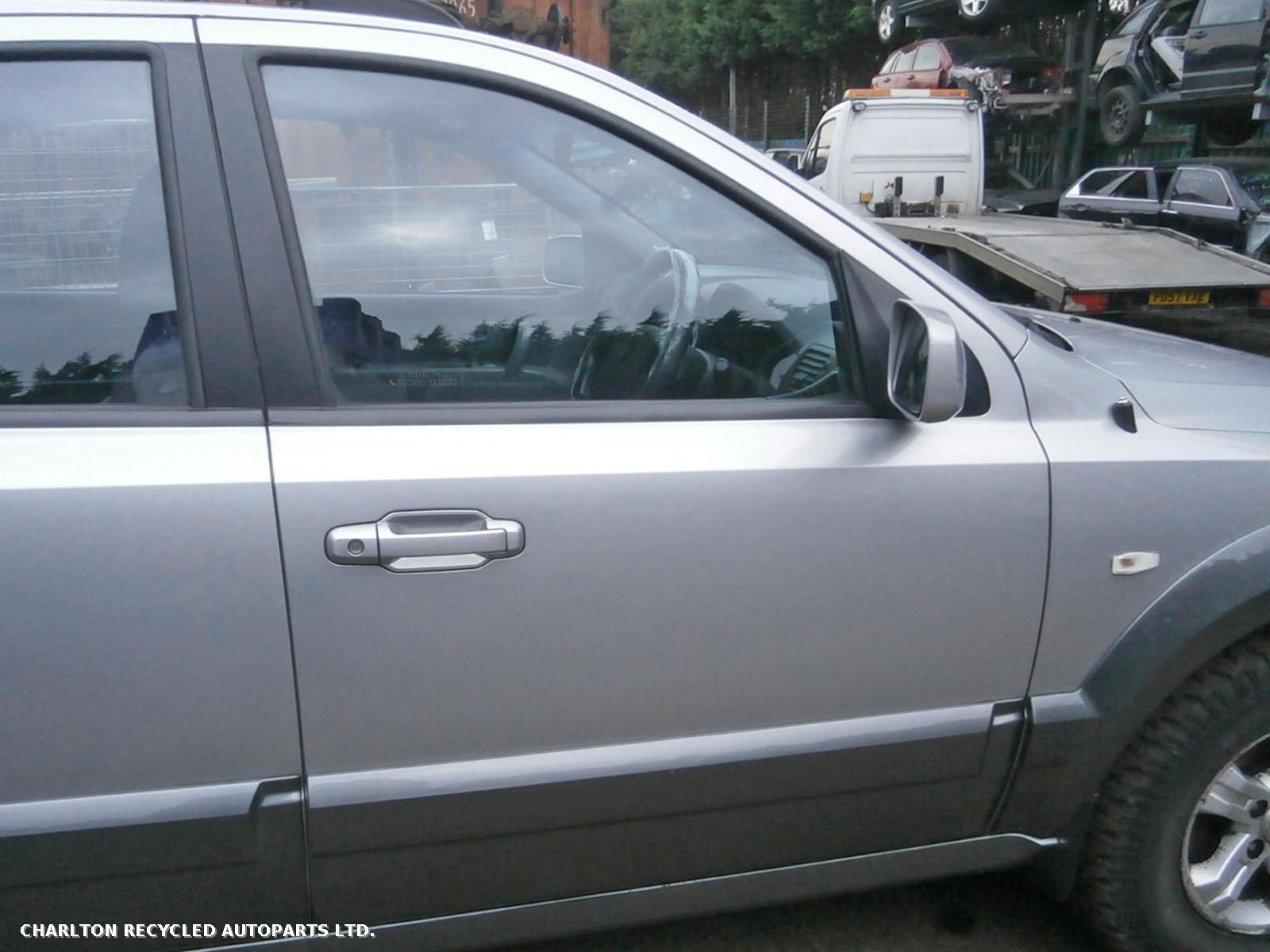 View Auto part Wiper Motor Front KIA SORENTO 2004