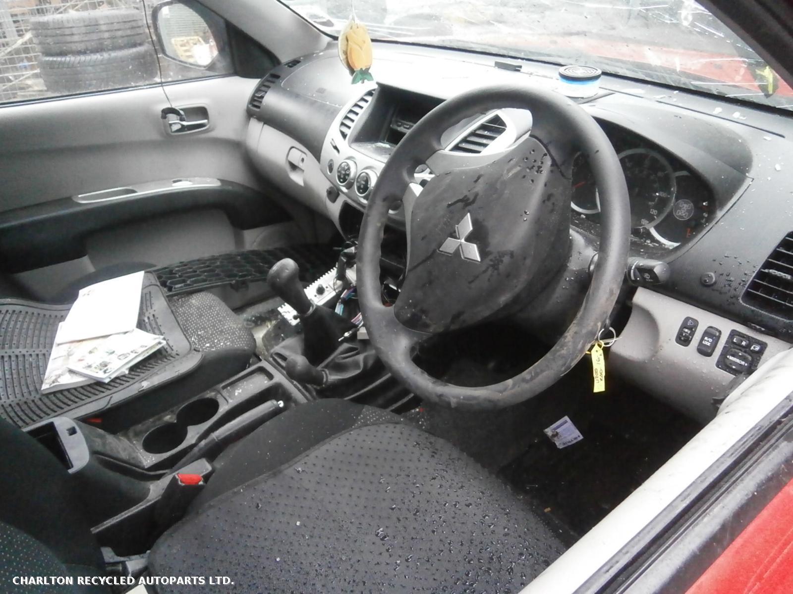 View Auto part ECU MITSUBISHI L200 2013