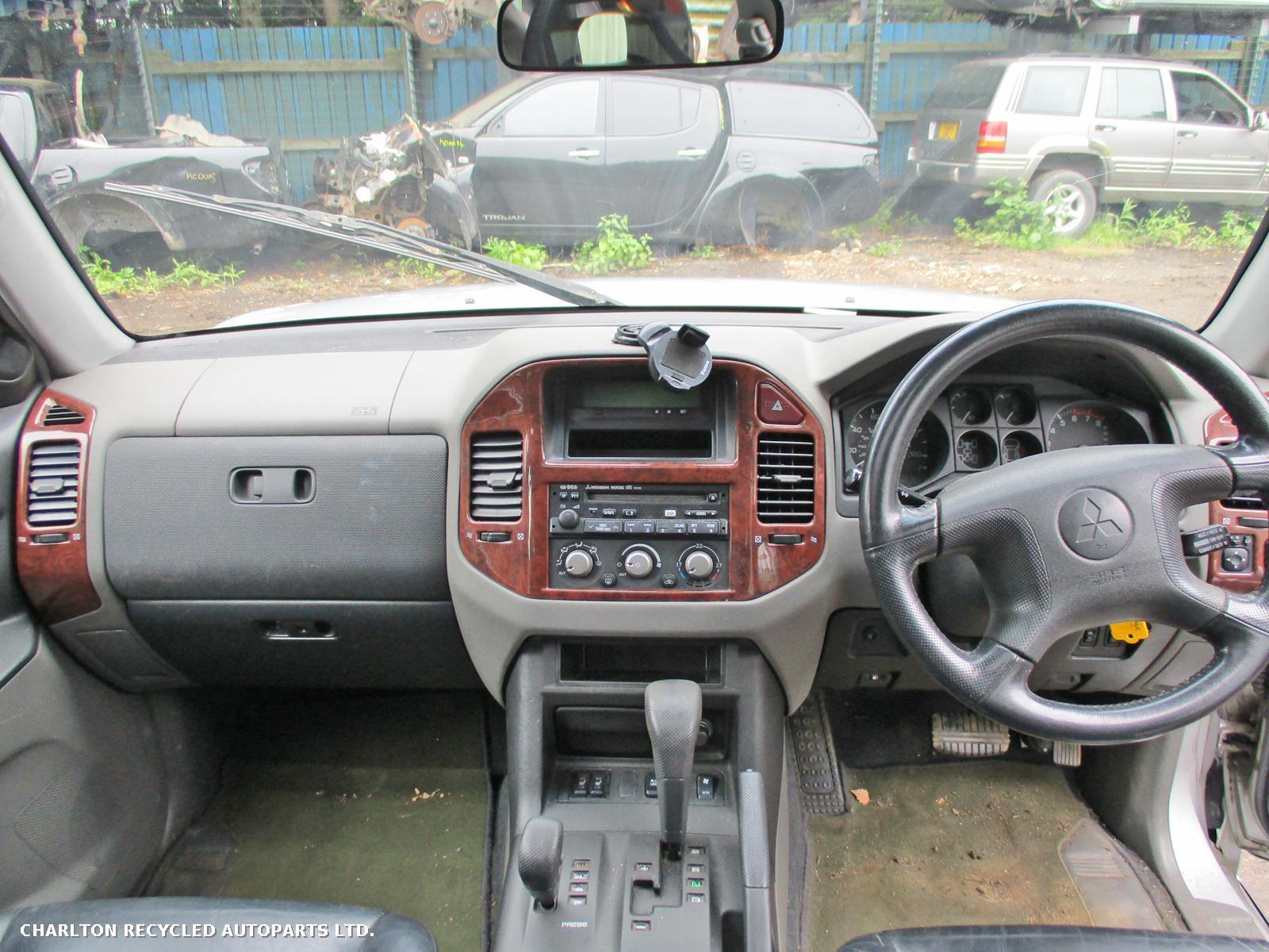 View Auto part R Quarter Window MITSUBISHI SHOGUN 2003