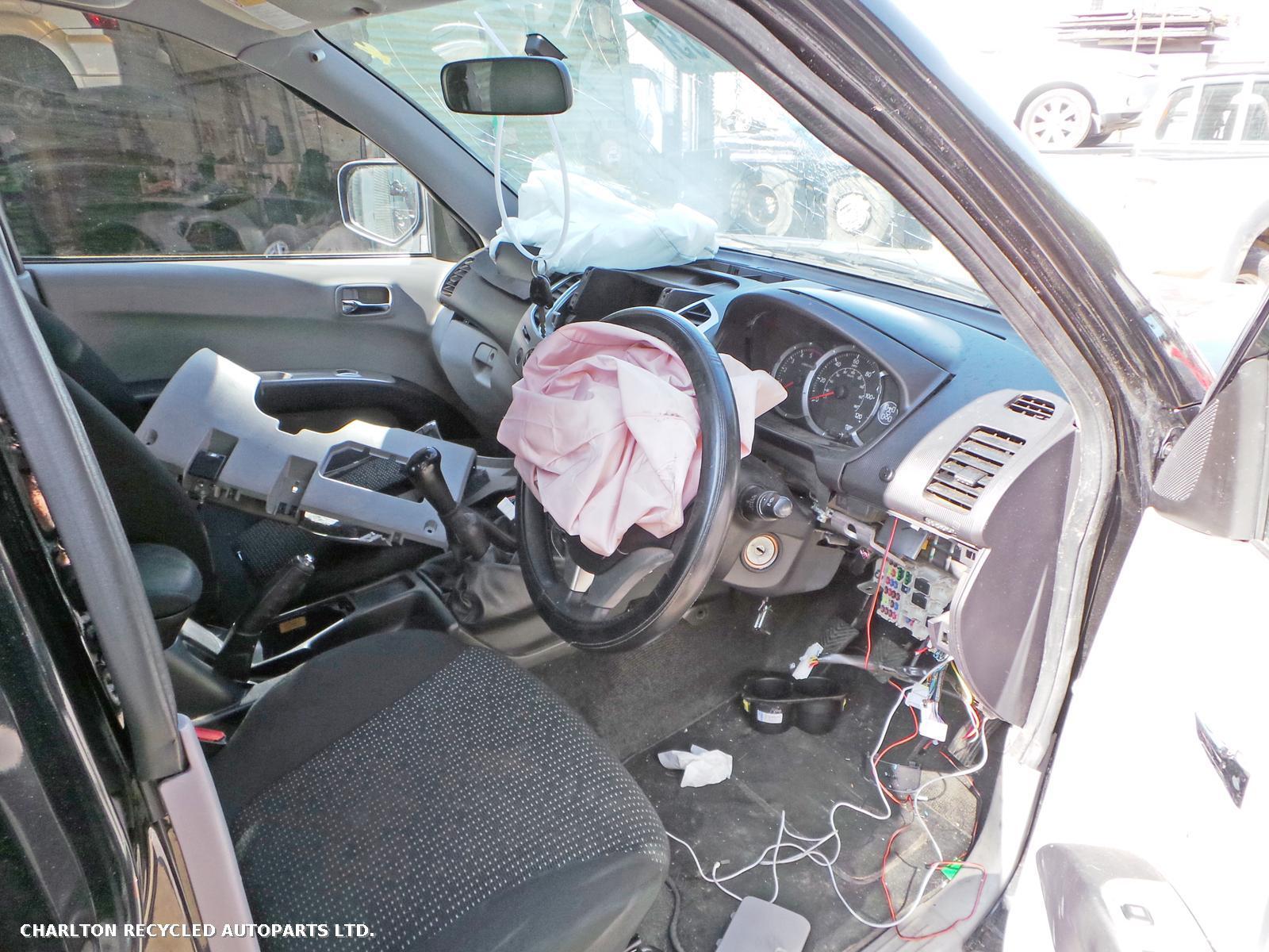View Auto part Elect. Window Switch MITSUBISHI L200 2014