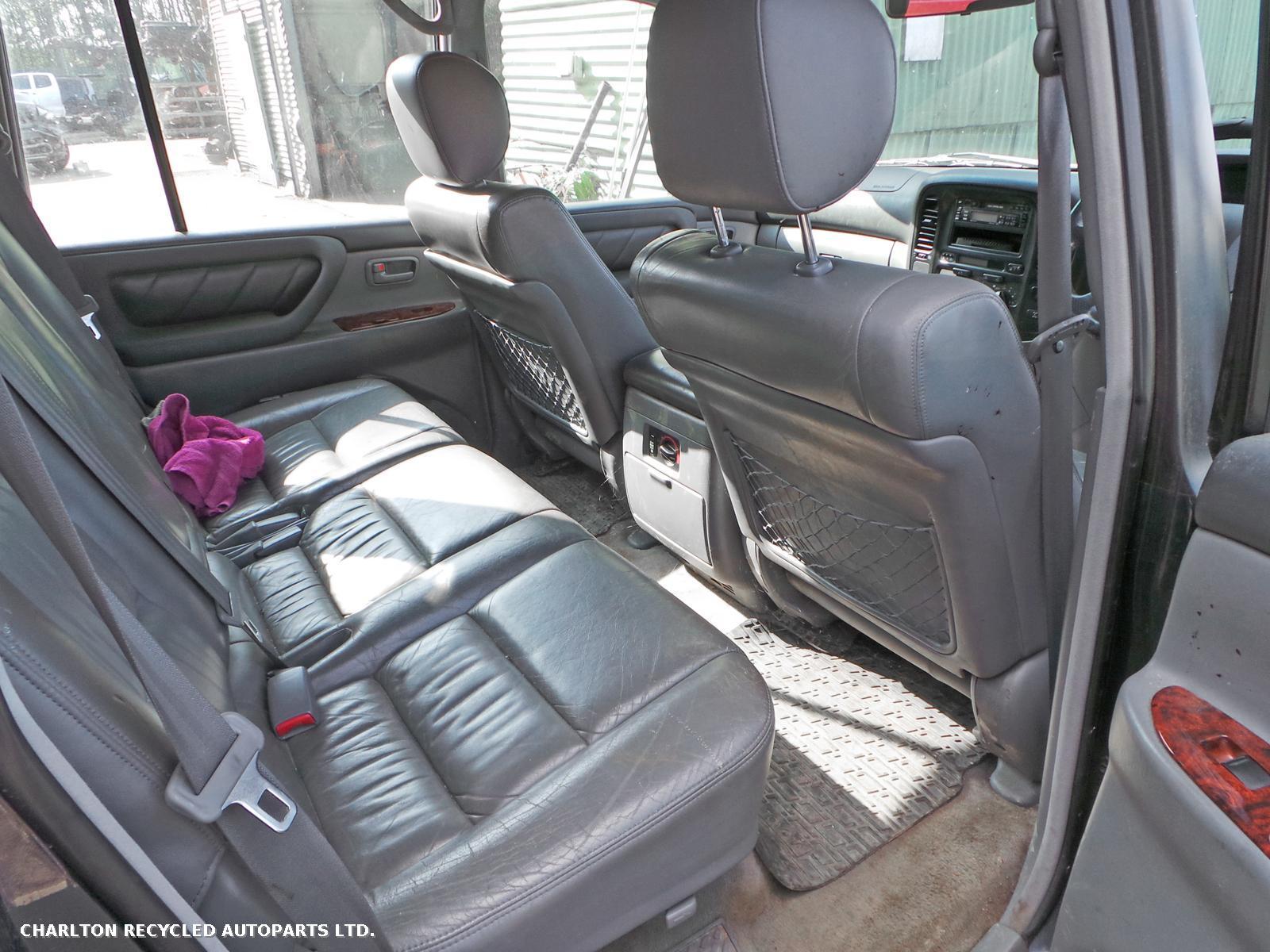 View Auto part RR Quarter Light TOYOTA LAND CRUISER 2001