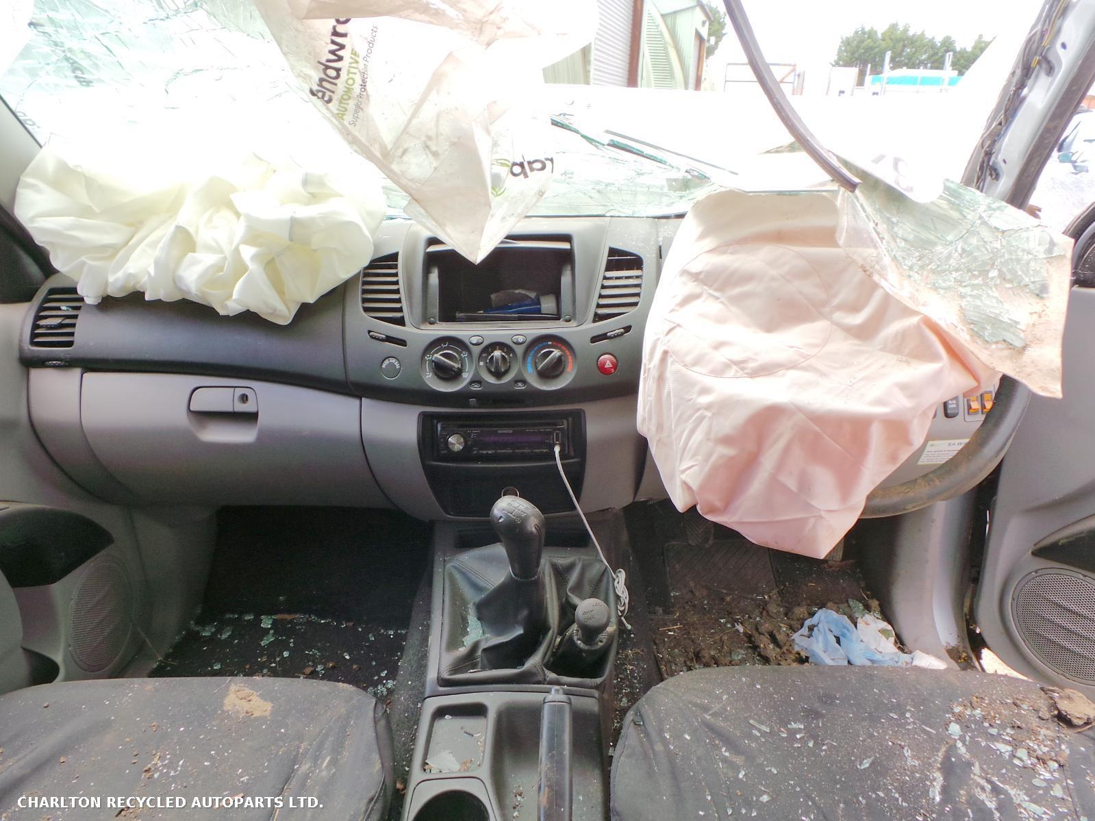 View Auto part Steering Pump MITSUBISHI L200 2013