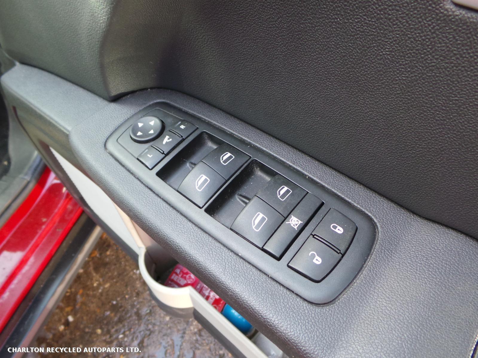 View Auto part R Taillight DODGE JOURNEY 2010