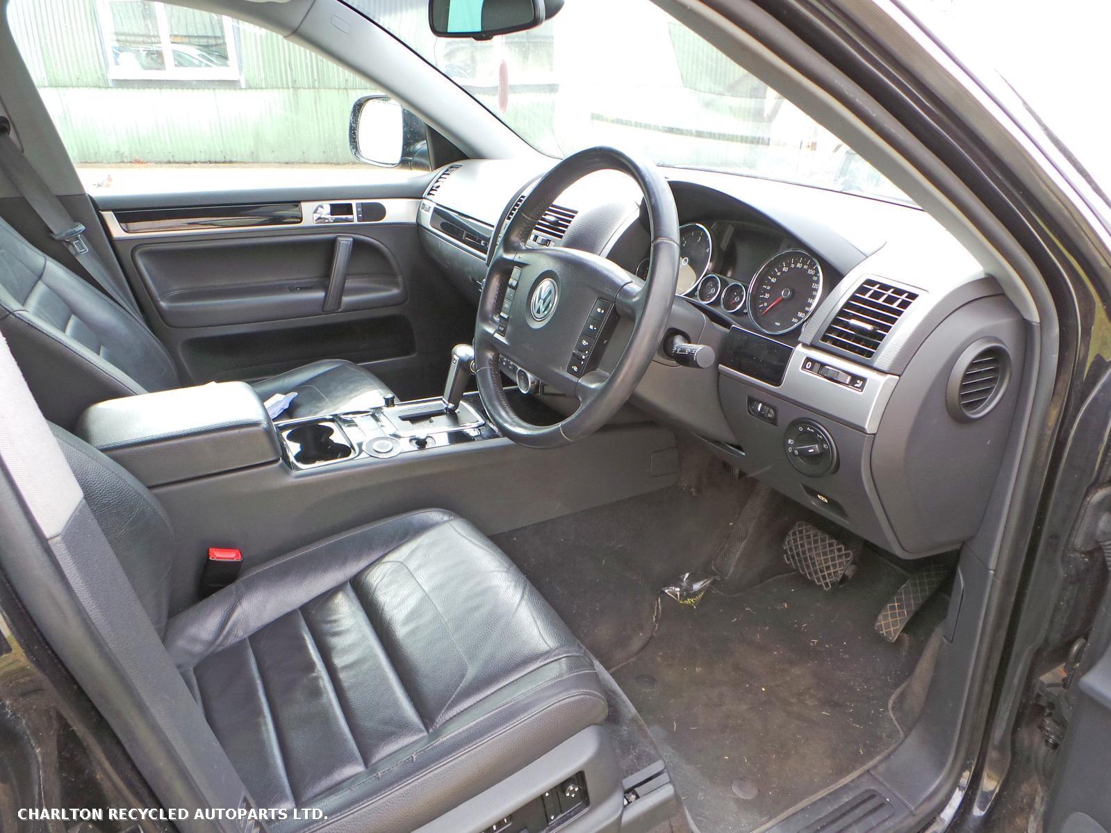 View Auto part Radiator VOLKSWAGEN TOUAREG 2008