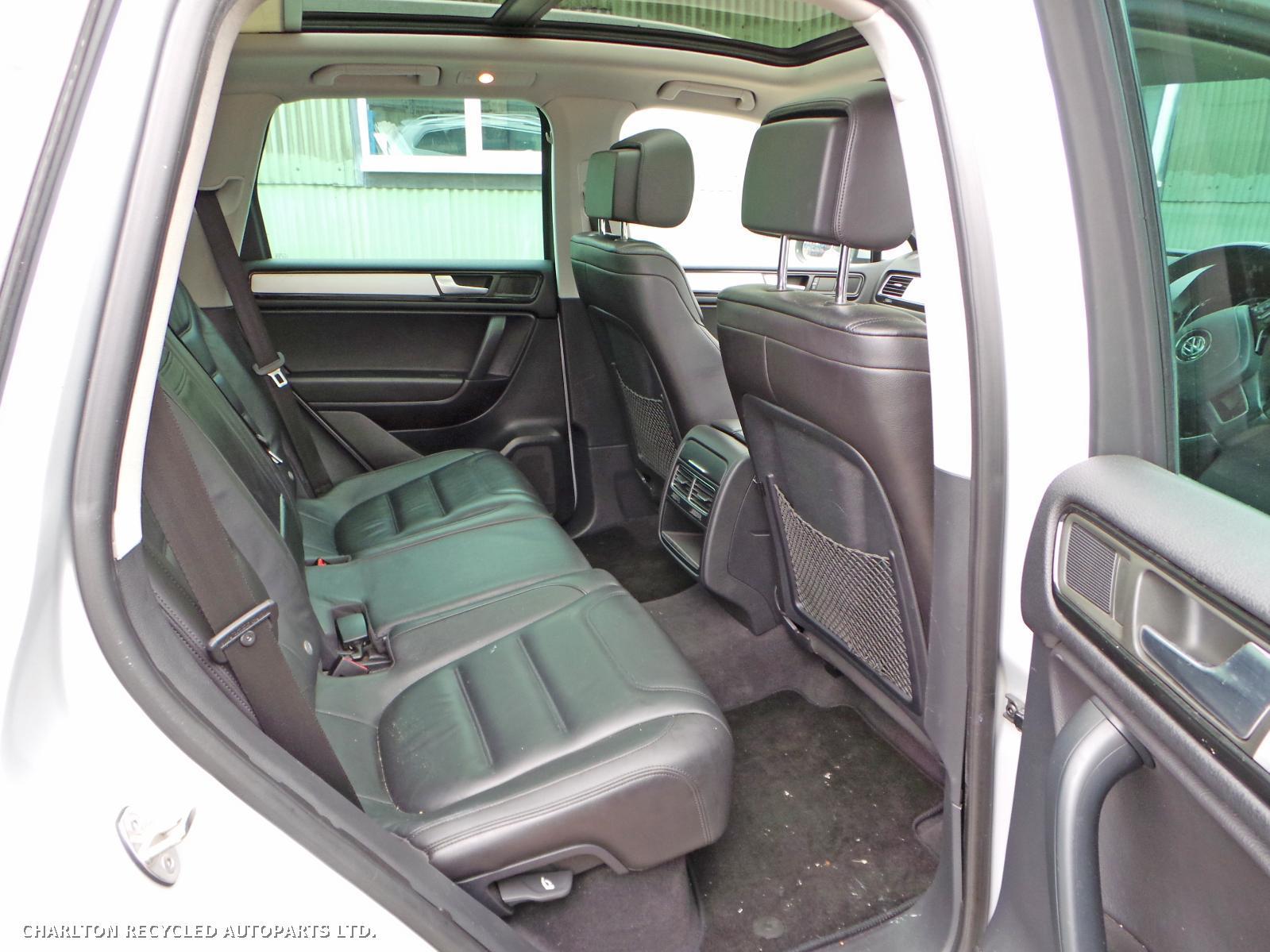 View Auto part RR Lower Control Arm VOLKSWAGEN TOUAREG 2013