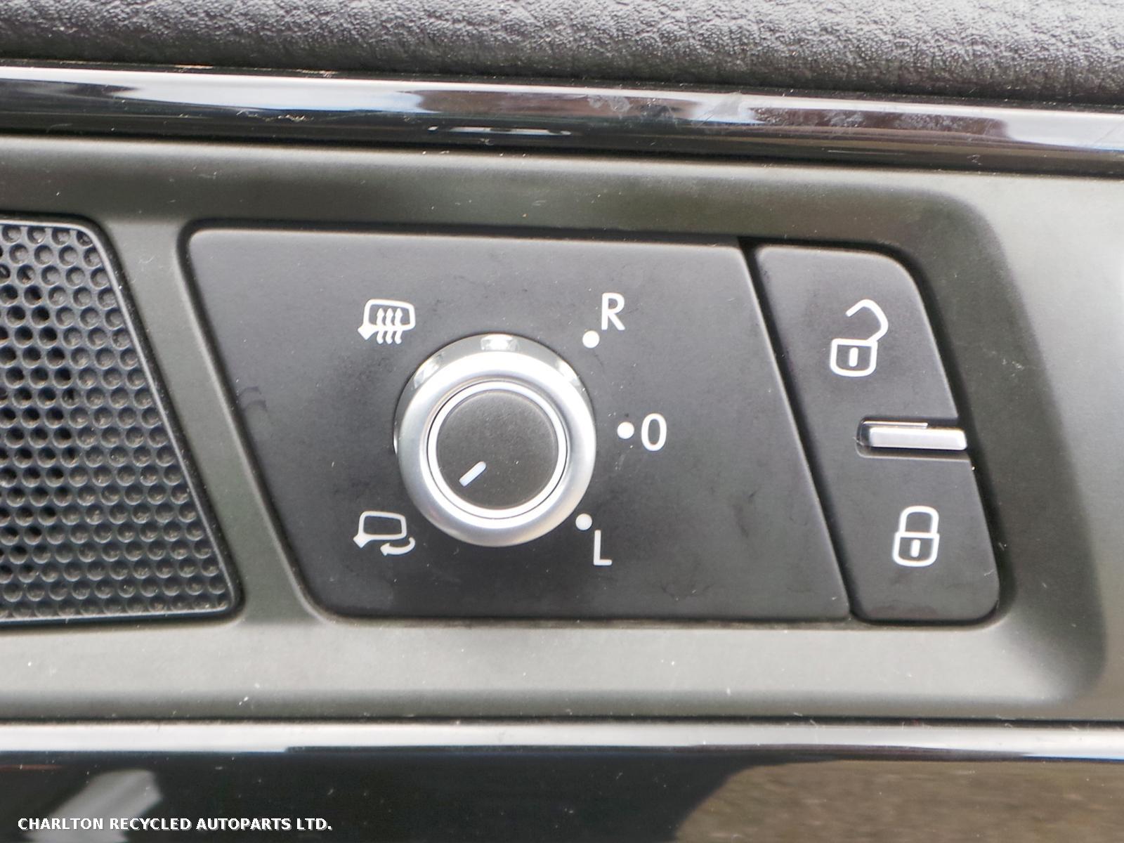 View Auto part RR Lower Control Arm VOLKSWAGEN TOUAREG 2013