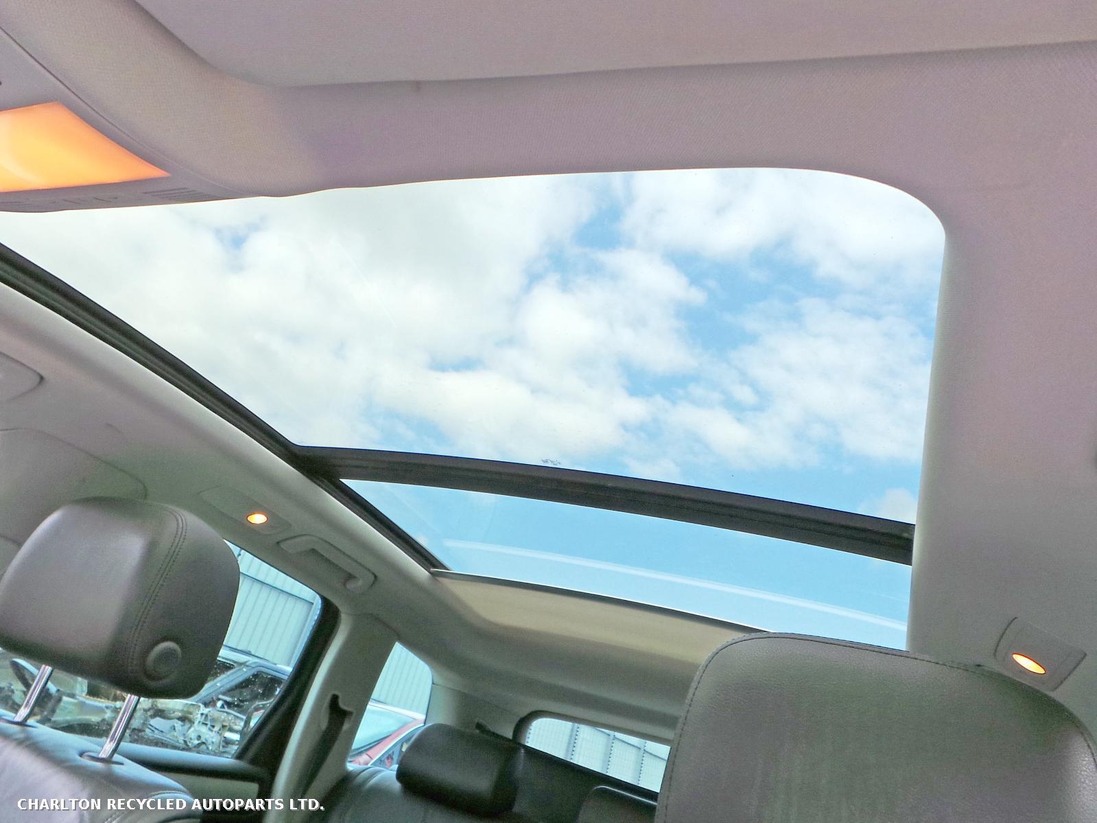 View Auto part RR Lower Control Arm VOLKSWAGEN TOUAREG 2013