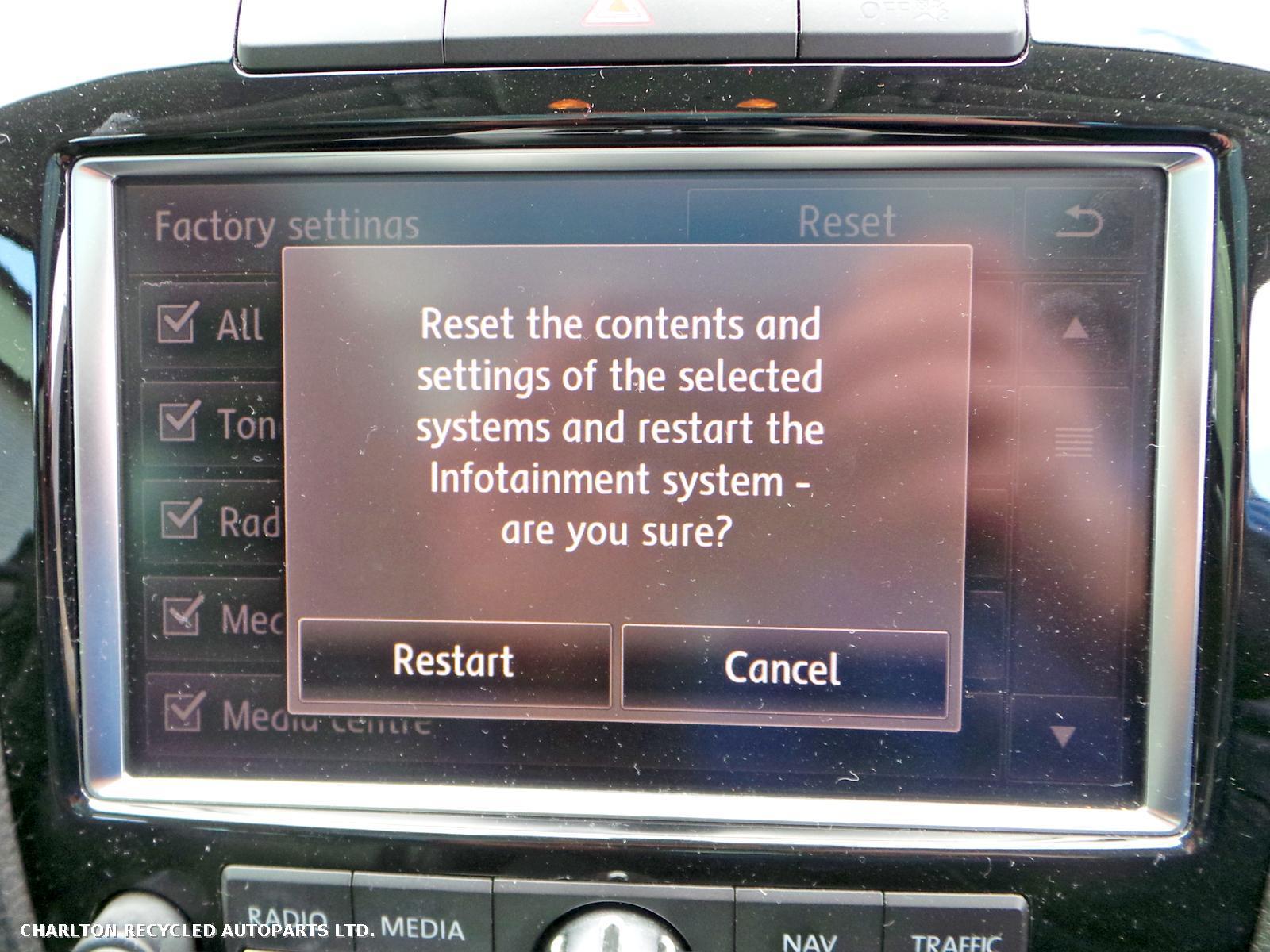 View Auto part RR Lower Control Arm VOLKSWAGEN TOUAREG 2013