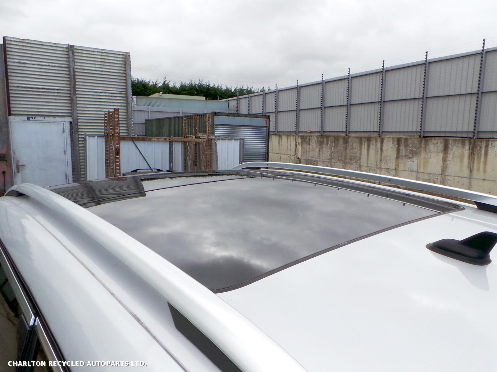 View Auto part RR Lower Control Arm VOLKSWAGEN TOUAREG 2013