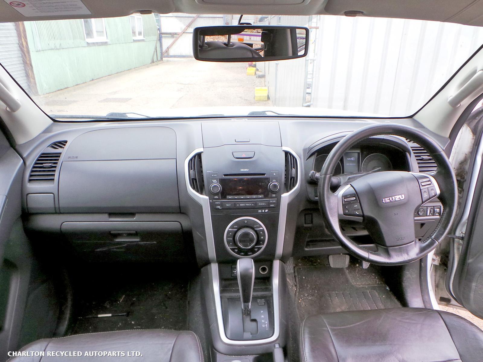 View Auto part L Front Door ISUZU D-MAX 2012