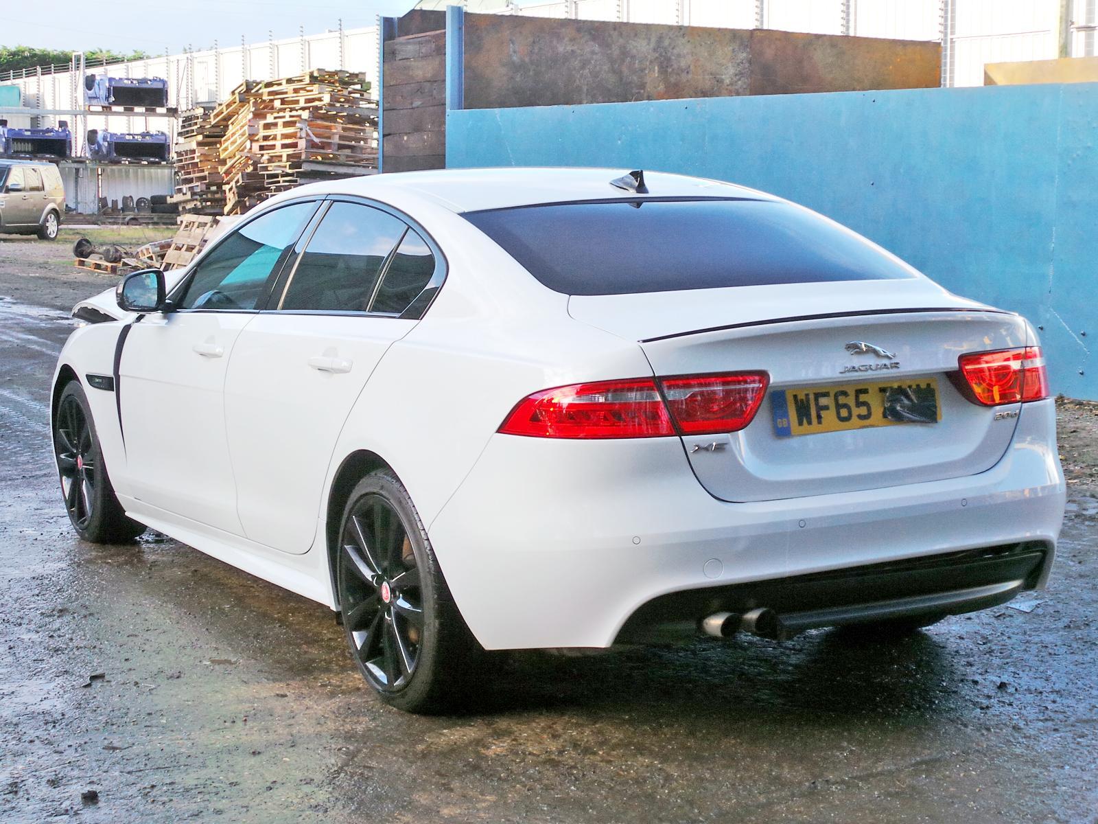 Image for a JAGUAR XE 2015 4 Door Saloon Breaking