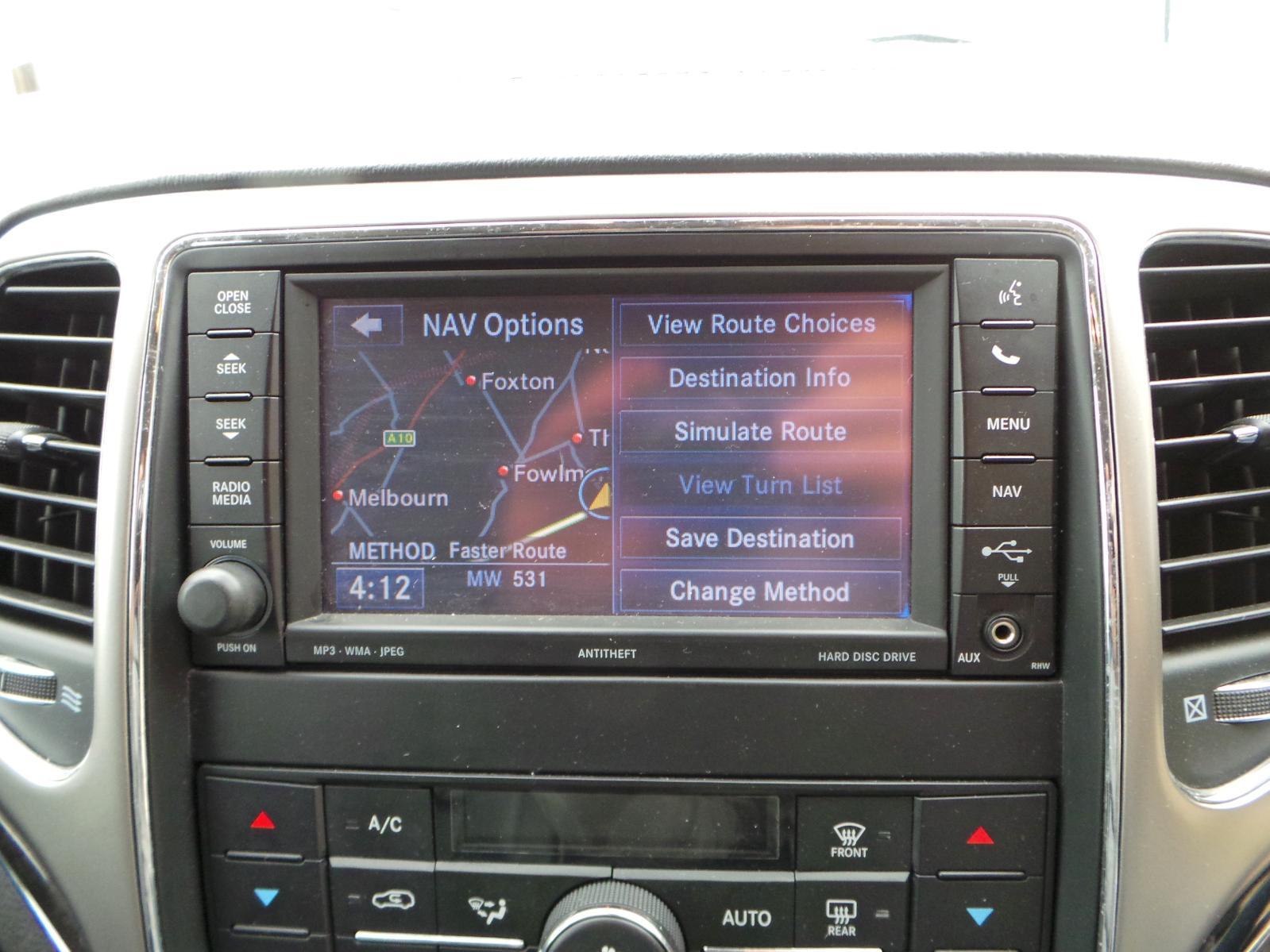 View JEEP GRAND CHEROKEE 2013 5 Door Estate Breaking