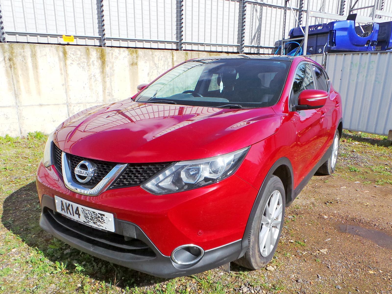 Image for a NISSAN QASHQAI 2014 5 Door Hatchback Breaking