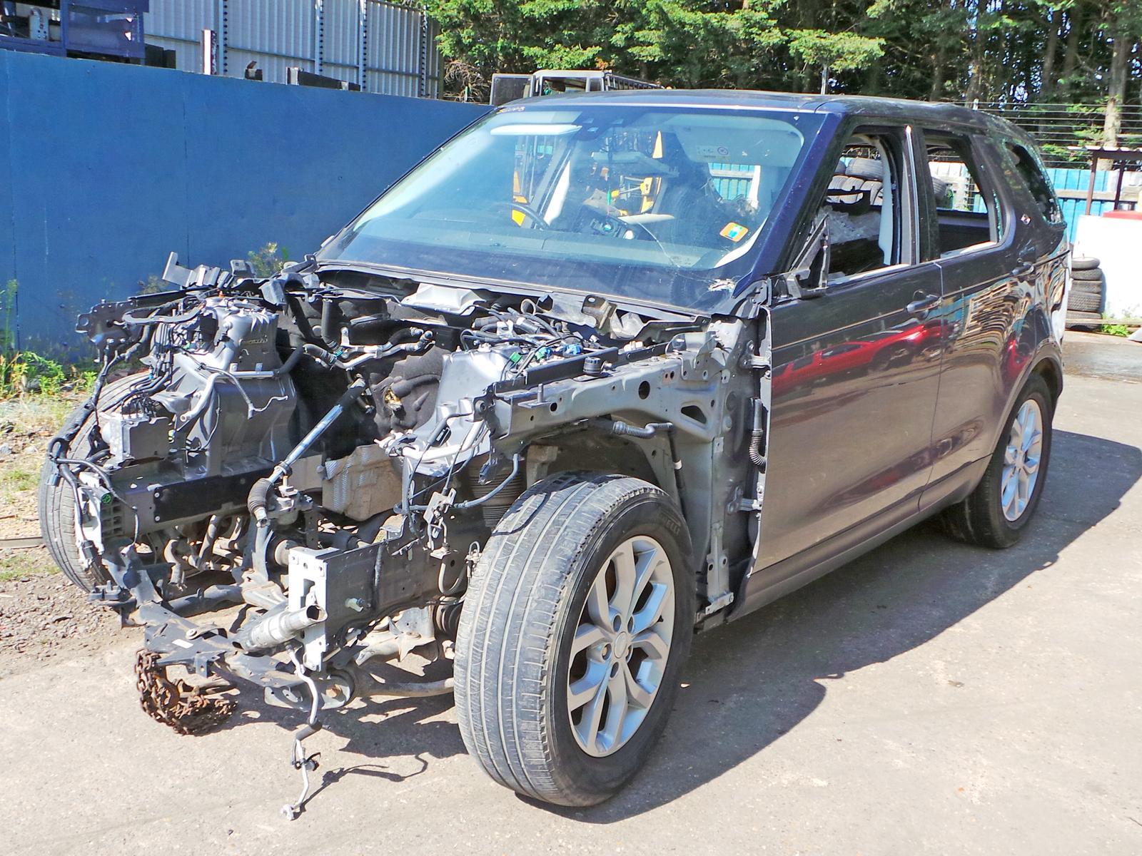 Image for a LAND ROVER DISCOVERY 2018 5 Door Estate Breaking