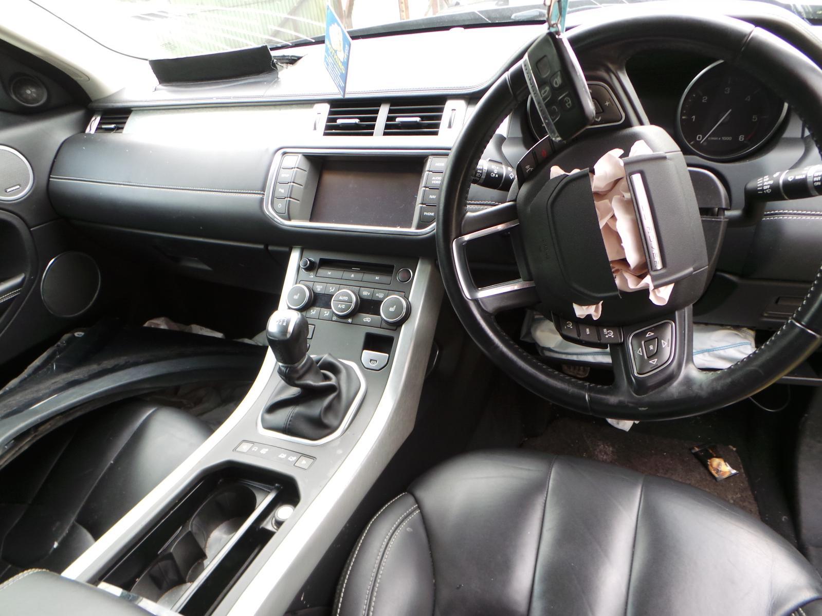View LAND ROVER RANGE ROVER EVOQUE 2012 3 Door Coupe Breaking