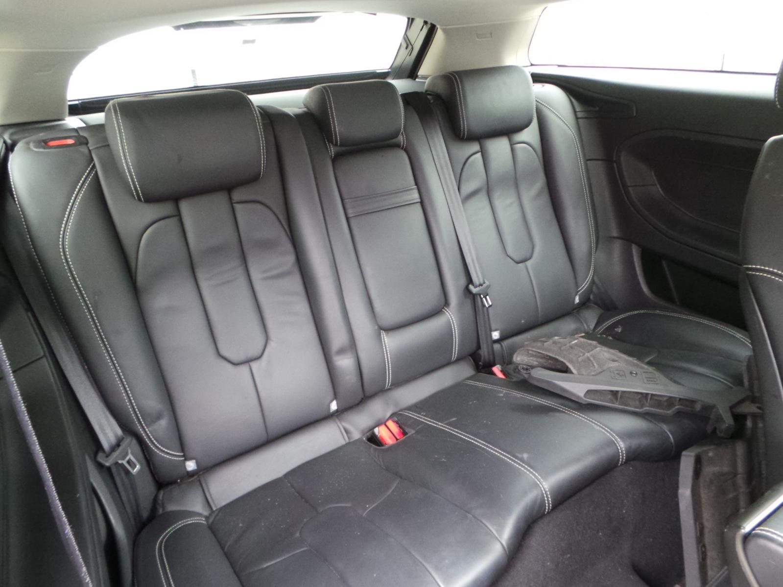 View LAND ROVER RANGE ROVER EVOQUE 2012 3 Door Coupe Breaking