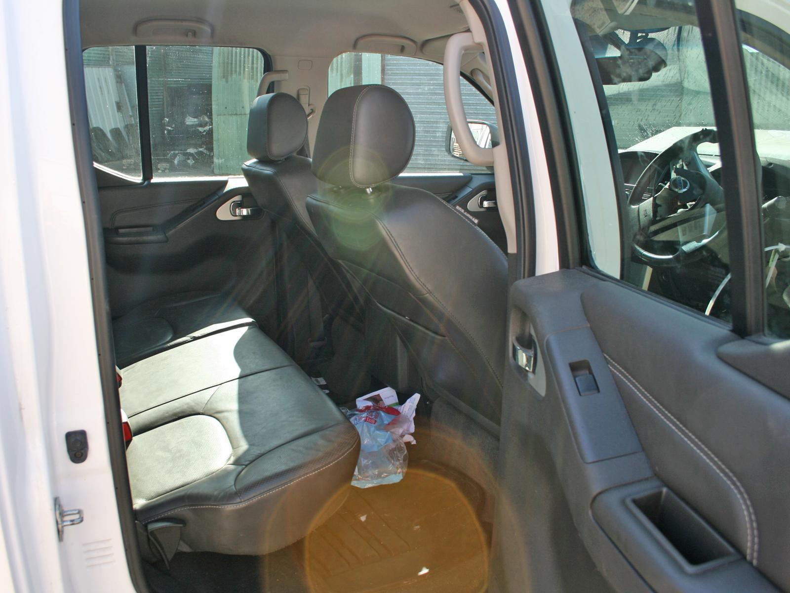 View NISSAN NAVARA 2015 4 Door Pickup Breaking